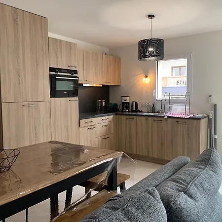 Moderne A Brides-les-bains, 4 Pers, Parking Couvert Inclus - Fr-1-512-279 * Brides-les-Bains