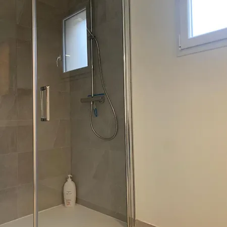 Moderne A Brides-les-bains, 4 Pers, Parking Couvert Inclus - Fr-1-512-279 * Brides-les-Bains